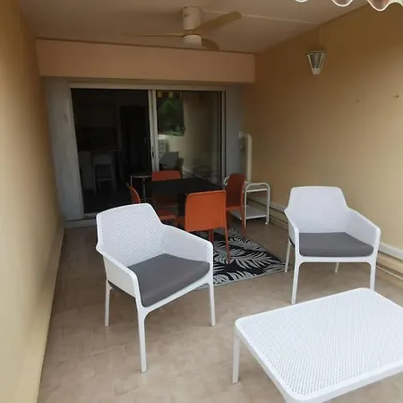 2p Rdj Parc Velusine Piscine Tennis דירה